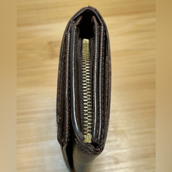 Louis Vuitton Damier Ebene Wallet - Picture 3 of 16
